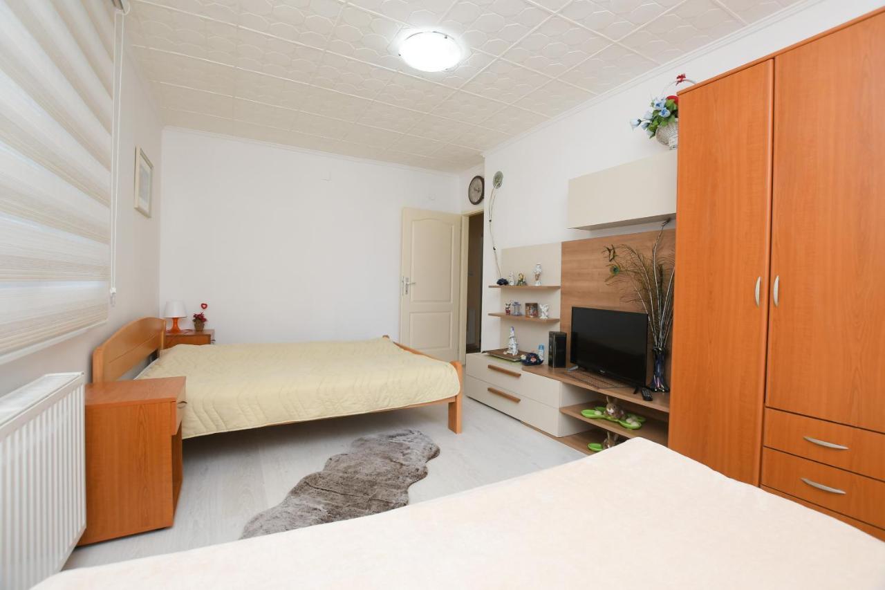 Apartman Aleksandar 클라도보 외부 사진